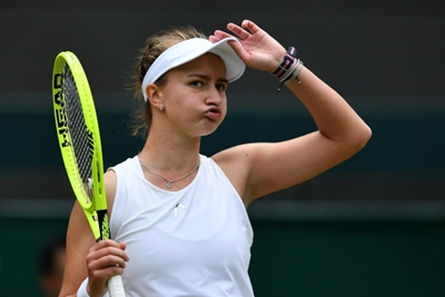 Modest star Krejcikova learns to live with success