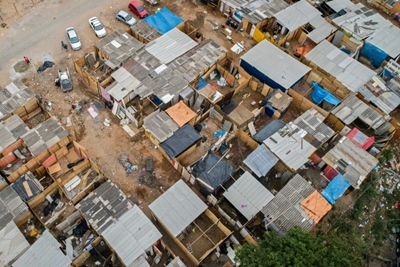 In Brazil, coronavirus crisis fuels new favela
