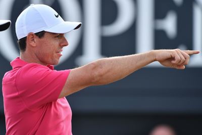 McIlroy hangs in there to put Masters trauma behind him