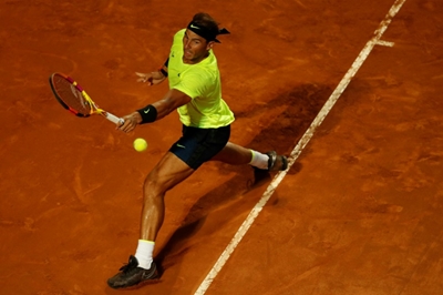 Djokovic, Nadal make winning returns in Rome