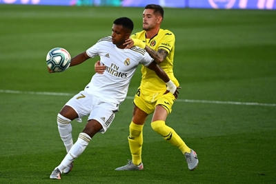 Pandemic batters market for Brazilian football transfers