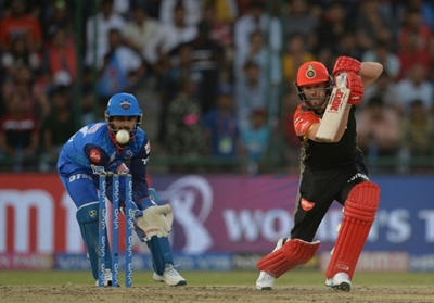 'Retired' De Villiers keen to play T20 World Cup