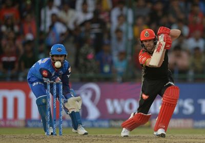 'Retired' De Villiers keen to play T20 World Cup