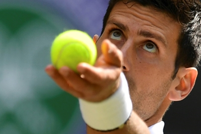 Federer eyes 100th Wimbledon win and Nadal showdown