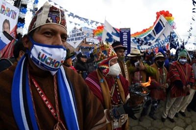Economic headache awaits victor in Bolivian election