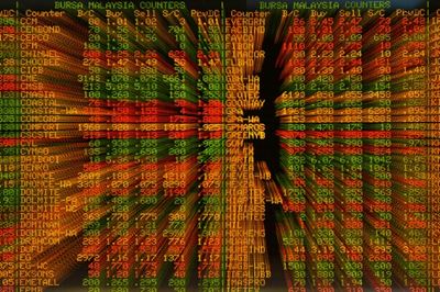 Asian markets in retreat as China growth slows further