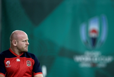 England calm before storm as typhoon threatens World Cup