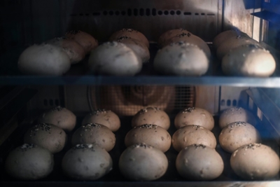 German bakery helps deaf Chinese earn their daily bread