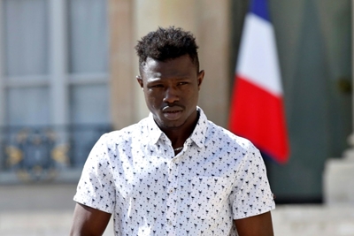 French family of rescued boy thanks hero Malian 'Spiderman' 