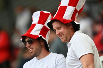Fans at England's Euro games to use vaccine passports 