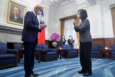 French senator calls Taiwan a 'country' in visit China protests