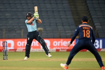 Buttler's maiden T20 ton sets up Royals' win over Sunrisers in IPL