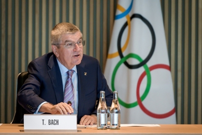 Olympic chief urges focus on cheating athletes' 'entourage' 