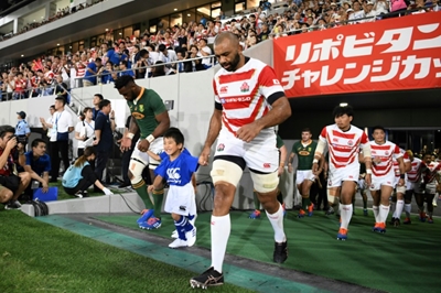 Bag of nerves: Japan's Leitch tense before World Cup opener