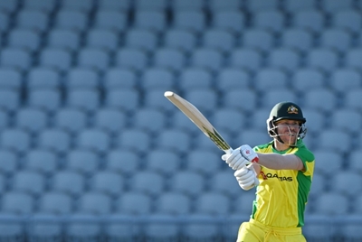 Warner powers Hyderabad to IPL play-offs, Kolkata out