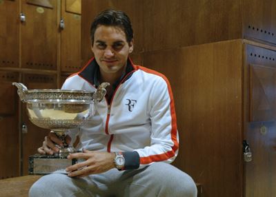 Federer says he will play at Roland Garros 