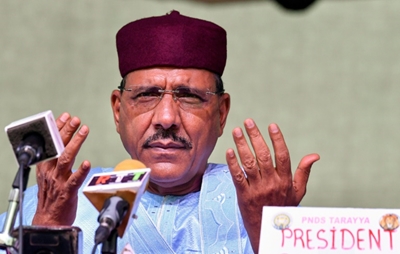 'Attempted coup' in Niger ahead of presidential inauguration