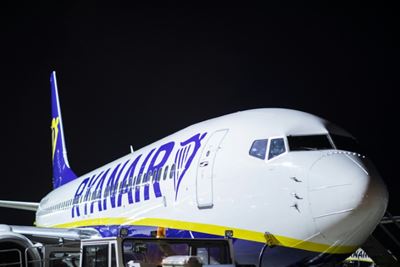 EU warns Ryanair to respect worker rights as strike looms