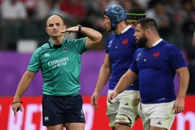 Ref triggers World Cup anger for 'mocking' France red card