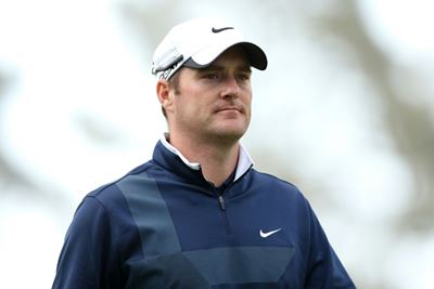 No caddie, no problem as Warren ends six-year title drought