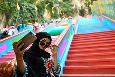 Malaysian Hindu temple complex gets technicolour paint job