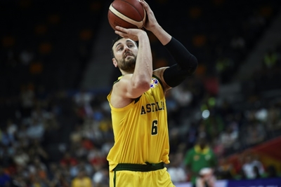 Former NBA star Bogut leaves Sydney Kings during virus shutdown
