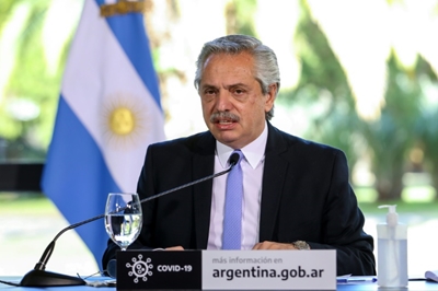 Argentina to renew offer to creditors, extends negotiation: president