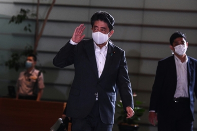 Virus woes, delayed Olympics: tough tasks for next Japan PM