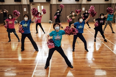 Pompom girls: Japan seniors find joy in cheerleading