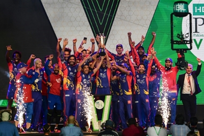 Pakistan Super League cricket suspended over coronavirus cases
