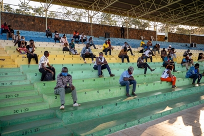 Rwandans sent to late-night lectures for breaking COVID rules