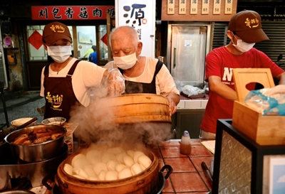 Taste of success for Taiwan's street vendors with Michelin award