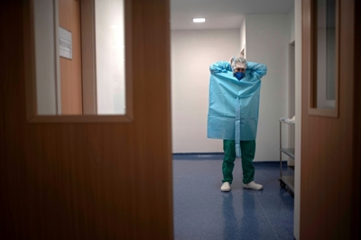 Overworked, underpaid Brazil nurses risk lives to care for patients