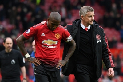 Fallen Man Utd face huge rebuild after Champions League failure