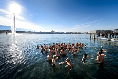What lies beneath: Swiss search for bombs at bottom of Lake Geneva