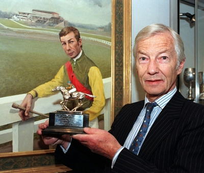 Racing legend Piggott hospitalised