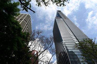 British inventor pays $54 million for Singapore's priciest penthouse