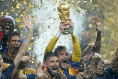 France set for heroes' welcome 