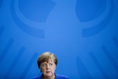 Merkel to face mounting lockdown revolt at key meeting