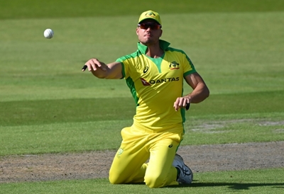 Stoinis stars in Delhi's super over IPL win