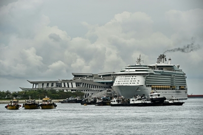 Singapore 'cruises to nowhere' plan sparks virus fears