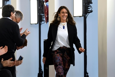 Chloe tips hat to Lagerfeld's 'genius' at Paris show