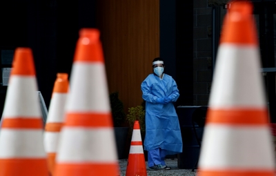 US virus expert warns of dangers as countries reopen