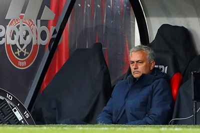 'We will be waiting for them': Mourinho bites back at Arsenal jibe