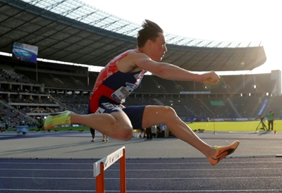 Warholm, Duplantis target records in Rome Diamond League meet