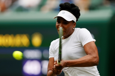 Veteran Williams ousted in opening match at Chicago Women's Open