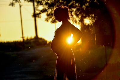 Warmer world linked to poor pregnancy results: study