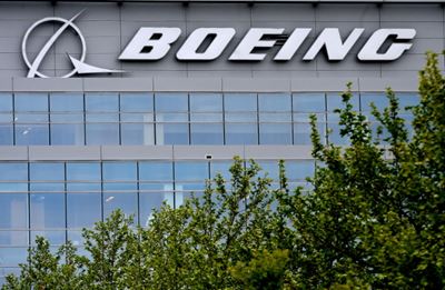 Boeing communications chief resigns over article from 30 years ago