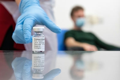 'Infodemic' risks jeopardising virus vaccines