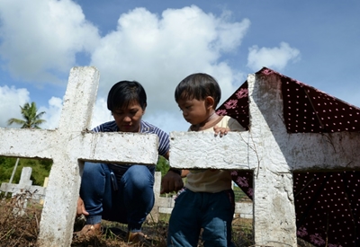 Long road for Typhoon Haiyan survivors